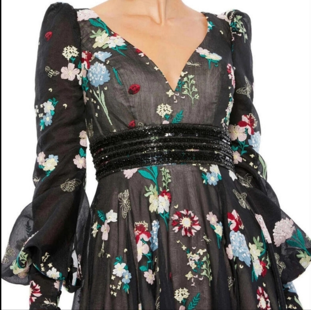 NEW Mac Duggal [ 14 ] Embroidered Bishop Sleeve V Neck Flowy Gown Black [Floral] - Picture 3 of 3